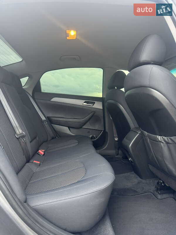 Седан Hyundai Sonata 2017 в Києві