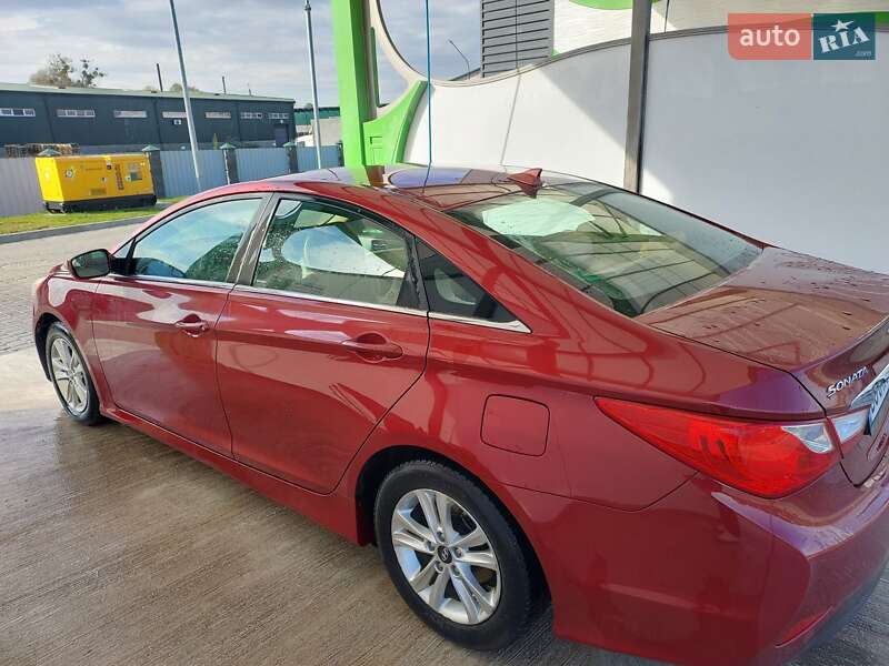 Седан Hyundai Sonata 2014 в Бережанах