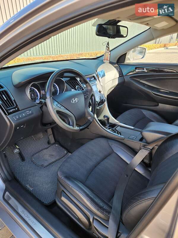 Седан Hyundai Sonata 2012 в Виннице