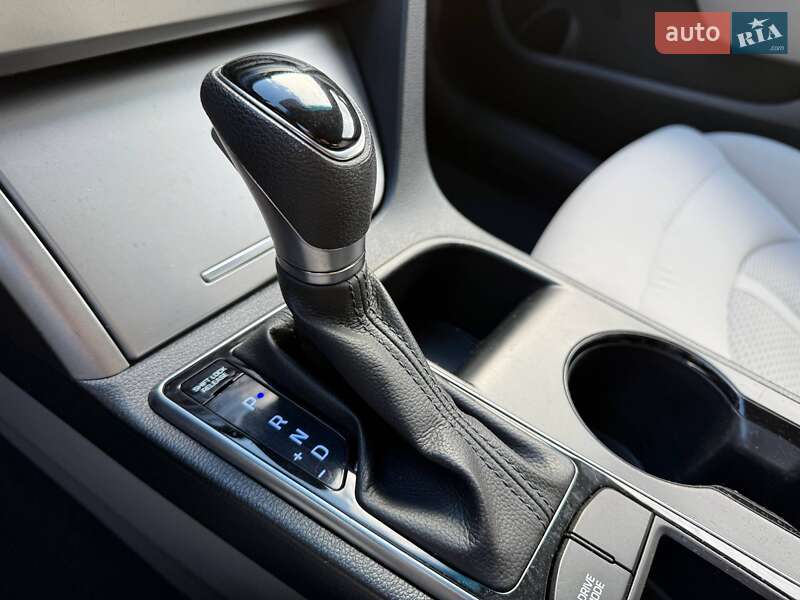 Седан Hyundai Sonata 2016 в Киеве фото 26 Седан Hyundai Sonata 2016 в Киеве