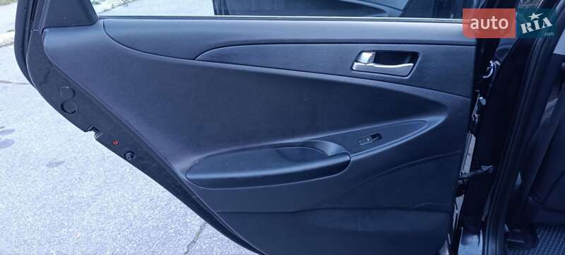 Седан Hyundai Sonata 2011 в Жовтих Водах фото 14 Седан Hyundai Sonata 2011 в Жовтих Водах