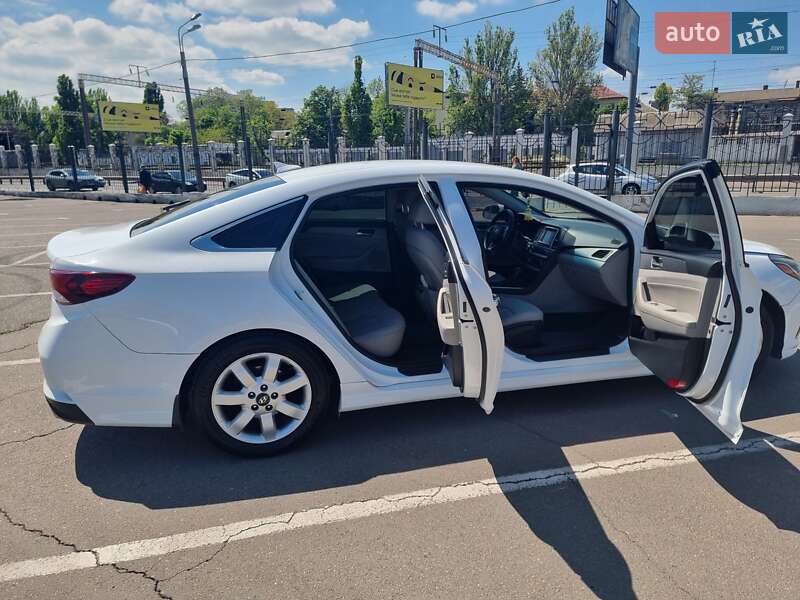 Седан Hyundai Sonata 2018 в Киеве фото 11 Седан Hyundai Sonata 2018 в Киеве