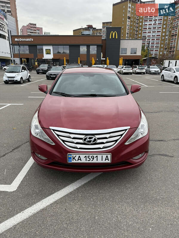 Седан Hyundai Sonata 2010 в Киеве