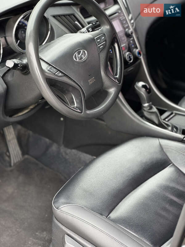 Седан Hyundai Sonata 2013 в Киеве фото 14 Седан Hyundai Sonata 2013 в Киеве