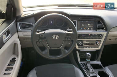 Седан Hyundai Sonata 2015 в Львові