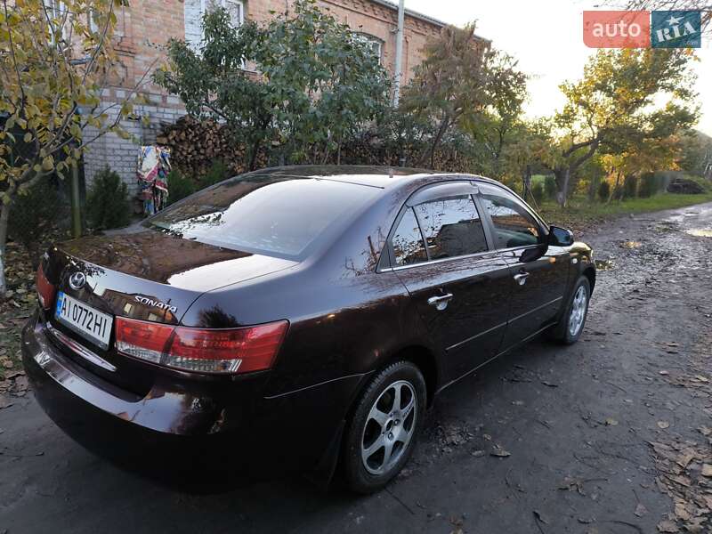 Седан Hyundai Sonata 2006 в Казатине