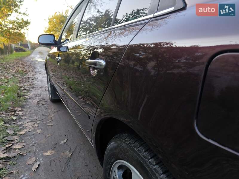 Седан Hyundai Sonata 2006 в Казатине