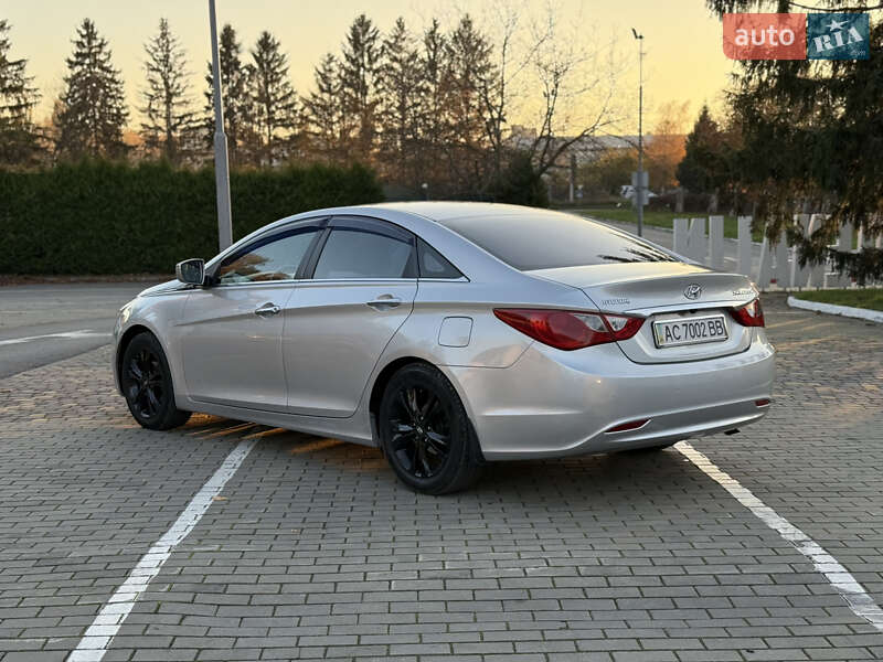 Седан Hyundai Sonata 2010 в Луцке