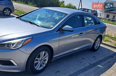 Седан Hyundai Sonata 2015 в Ивано-Франковске
