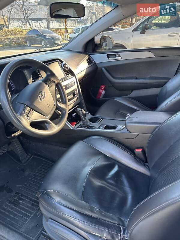 Седан Hyundai Sonata 2014 в Вышгороде