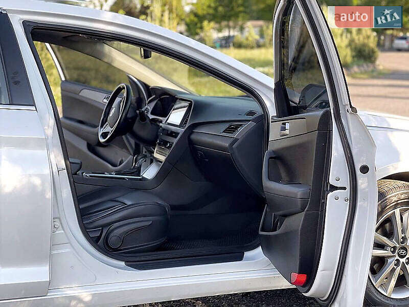 Седан Hyundai Sonata 2015 в Киеве фото 17 Седан Hyundai Sonata 2015 в Киеве