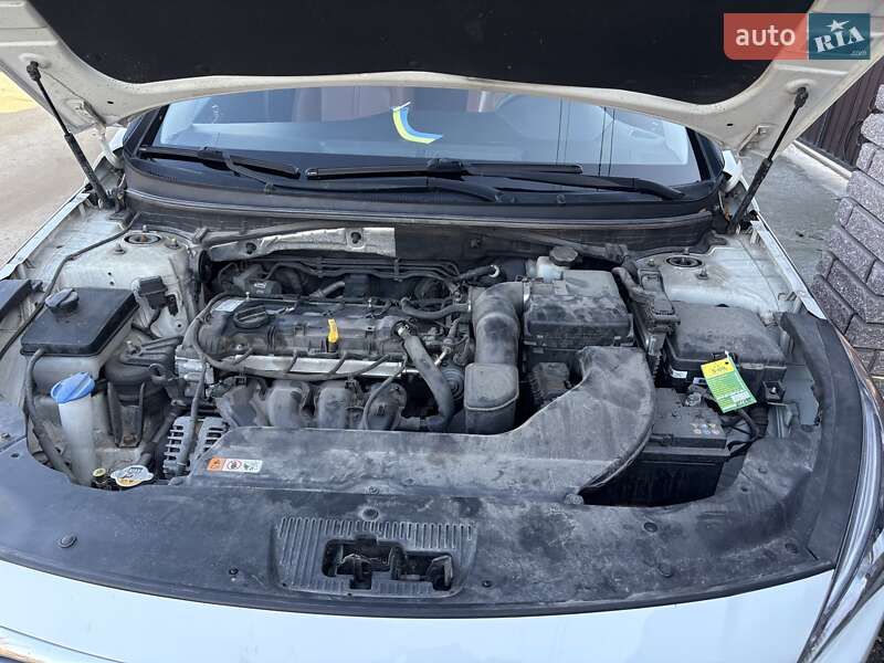 Седан Hyundai Sonata 2015 в Киеве