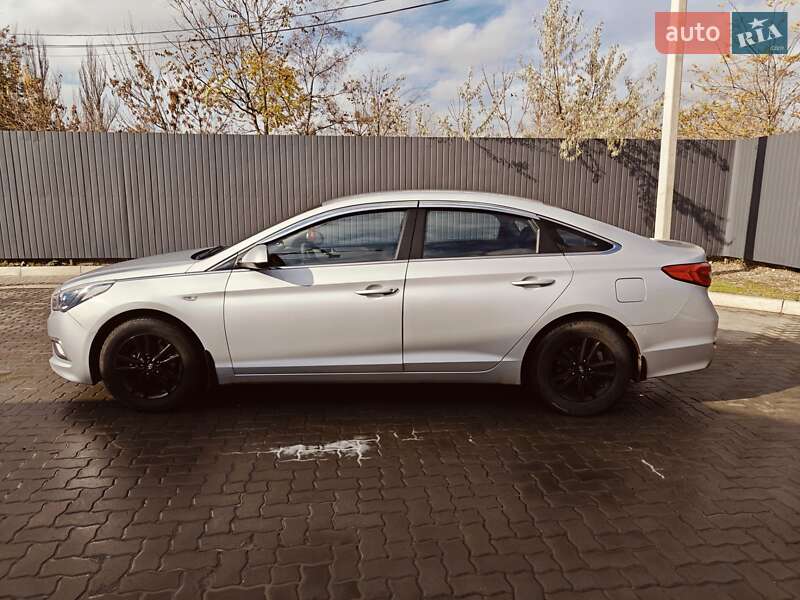 Седан Hyundai Sonata 2015 в Николаеве фото 10 Седан Hyundai Sonata 2015 в Николаеве
