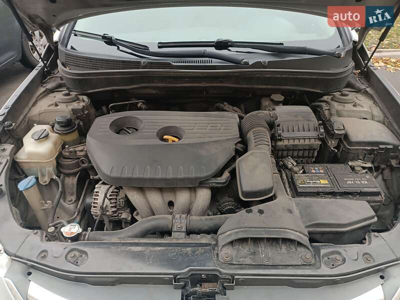 Седан Hyundai Sonata 2013 в Києві фото 21 Седан Hyundai Sonata 2013 в Києві