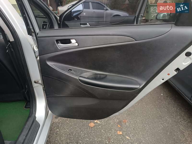 Седан Hyundai Sonata 2013 в Києві фото 27 Седан Hyundai Sonata 2013 в Києві