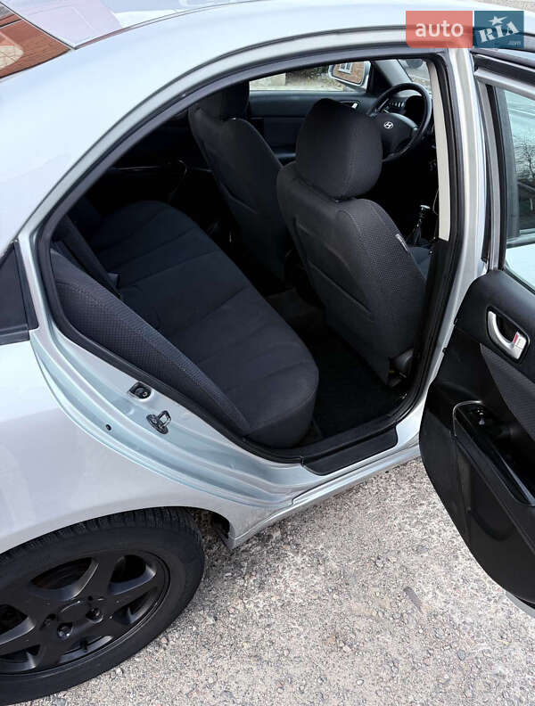 Седан Hyundai Sonata 2006 в Смеле фото 11 Седан Hyundai Sonata 2006 в Смеле