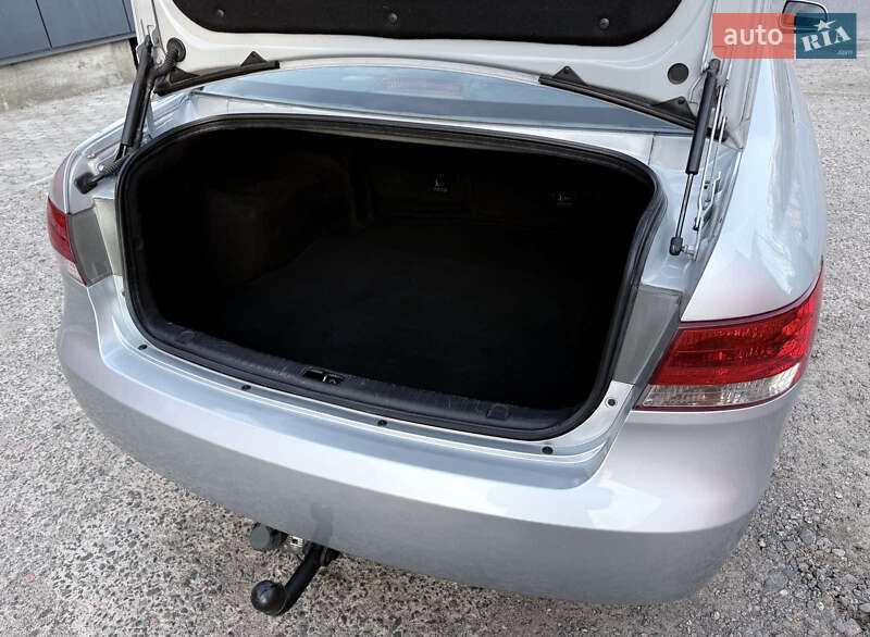 Седан Hyundai Sonata 2006 в Смеле фото 13 Седан Hyundai Sonata 2006 в Смеле