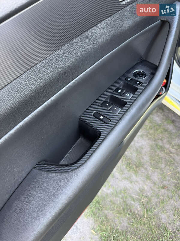 Седан Hyundai Sonata 2015 в Чернигове фото 17 Седан Hyundai Sonata 2015 в Чернигове