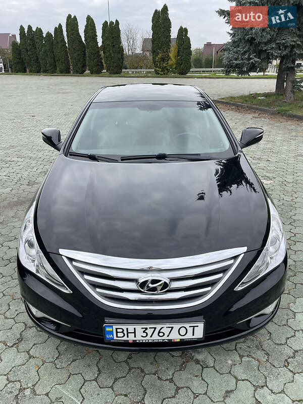 Седан Hyundai Sonata 2014 в Дубно