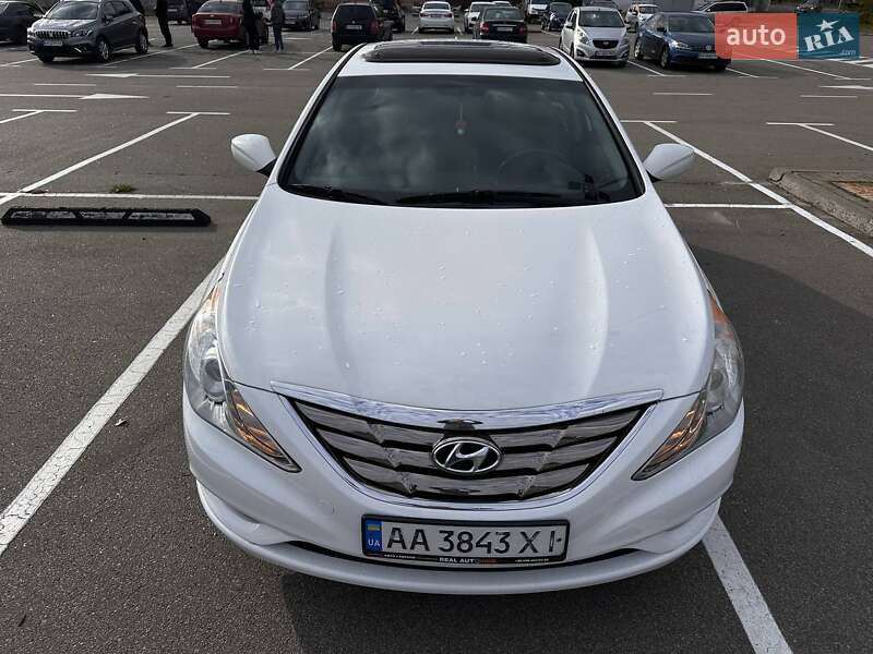 Седан Hyundai Sonata 2013 в Киеве фото 4 Седан Hyundai Sonata 2013 в Киеве
