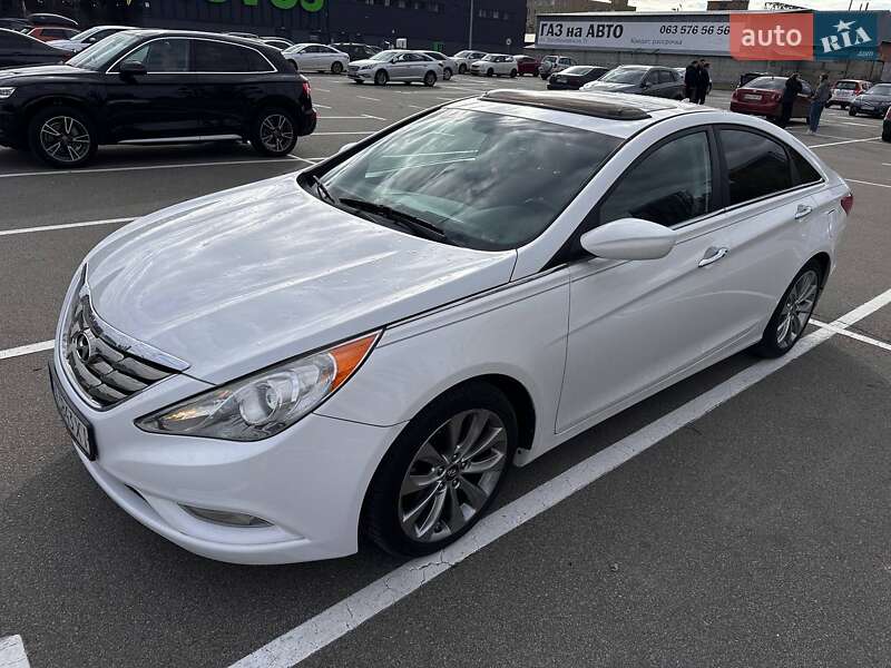 Седан Hyundai Sonata 2013 в Киеве фото 5 Седан Hyundai Sonata 2013 в Киеве