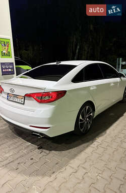 Седан Hyundai Sonata 2016 в Березному