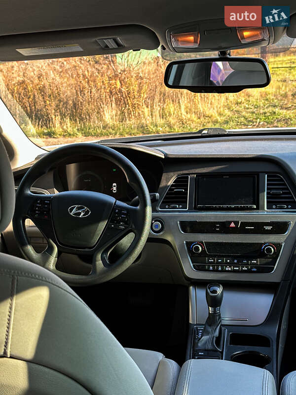Седан Hyundai Sonata 2015 в Чернігові