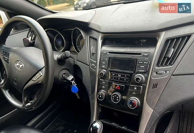 Седан Hyundai Sonata 2014 в Києві фото 11 Седан Hyundai Sonata 2014 в Києві