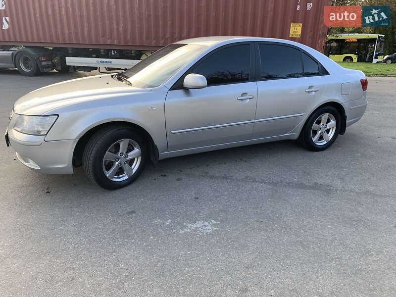 Седан Hyundai Sonata 2008 в Львове