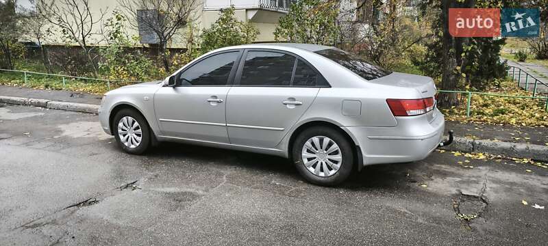 Седан Hyundai Sonata 2009 в Киеве