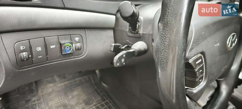 Седан Hyundai Sonata 2009 в Киеве