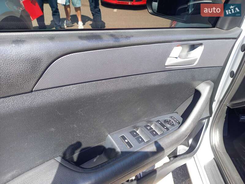 Седан Hyundai Sonata 2015 в Черкассах