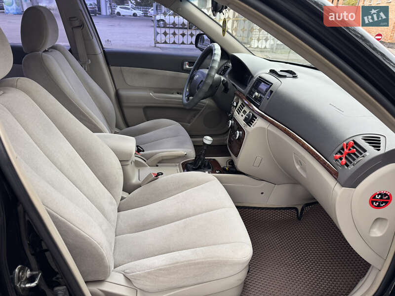 Седан Hyundai Sonata 2005 в Лубнах