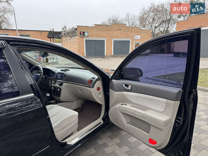 Седан Hyundai Sonata 2005 в Лубнах