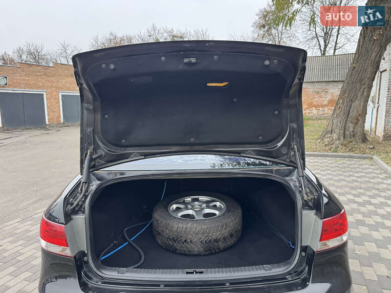 Седан Hyundai Sonata 2005 в Лубнах