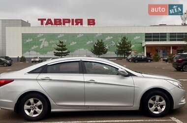 Седан Hyundai Sonata 2014 в Николаеве