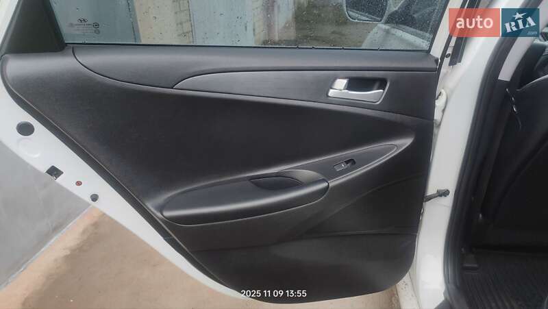 Седан Hyundai Sonata 2013 в Нетешине фото 21 Седан Hyundai Sonata 2013 в Нетешине
