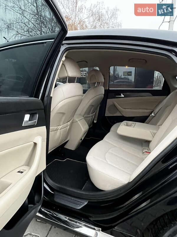 Седан Hyundai Sonata 2014 в Киеве