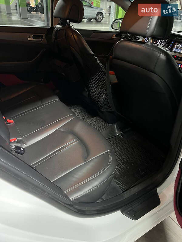 Седан Hyundai Sonata 2016 в Одессе