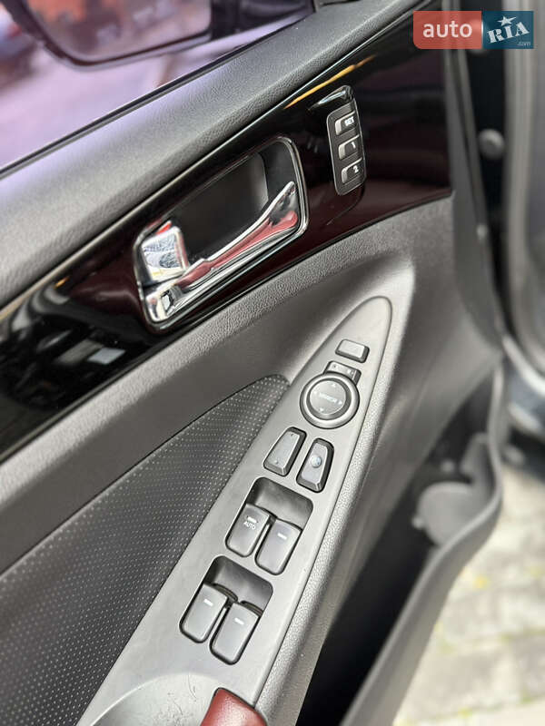 Седан Hyundai Sonata 2012 в Полтаве
