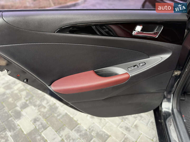 Седан Hyundai Sonata 2012 в Полтаве