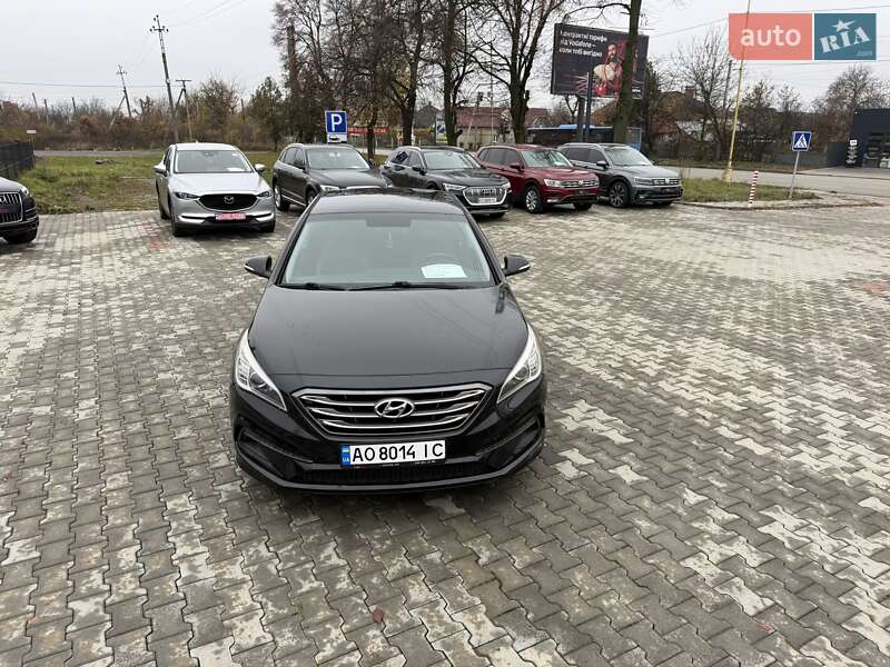 Седан Hyundai Sonata 2016 в Ужгороде