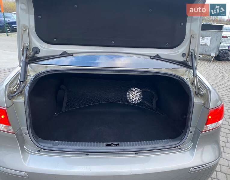 Седан Hyundai Sonata 2008 в Львове