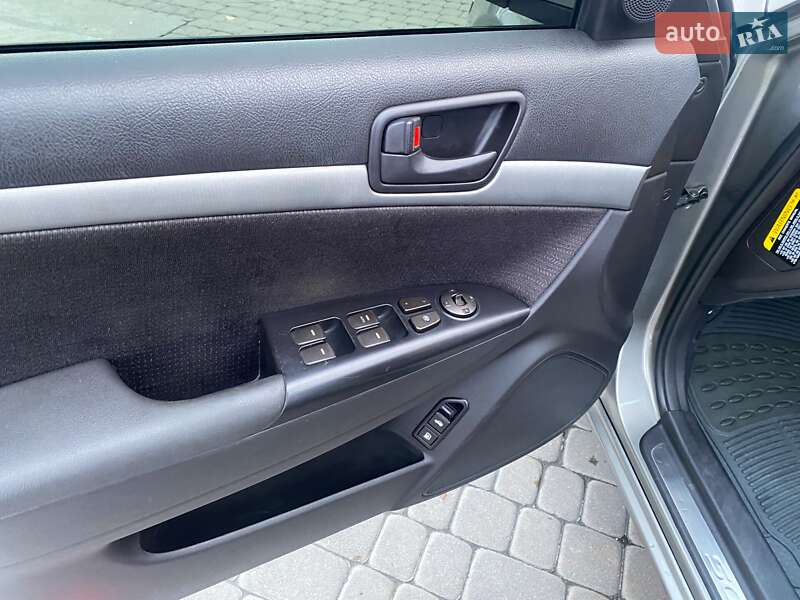 Седан Hyundai Sonata 2008 в Львове