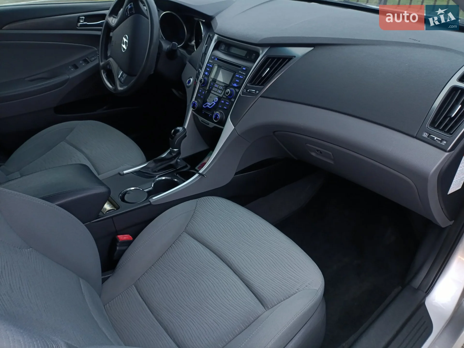 2012 Hyundai Sonata - мініатюра 23