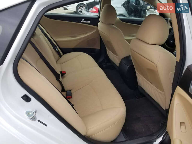 Седан Hyundai Sonata 2013 в Киеве