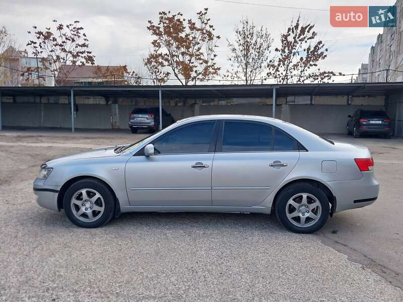 Седан Hyundai Sonata 2006 в Миколаєві