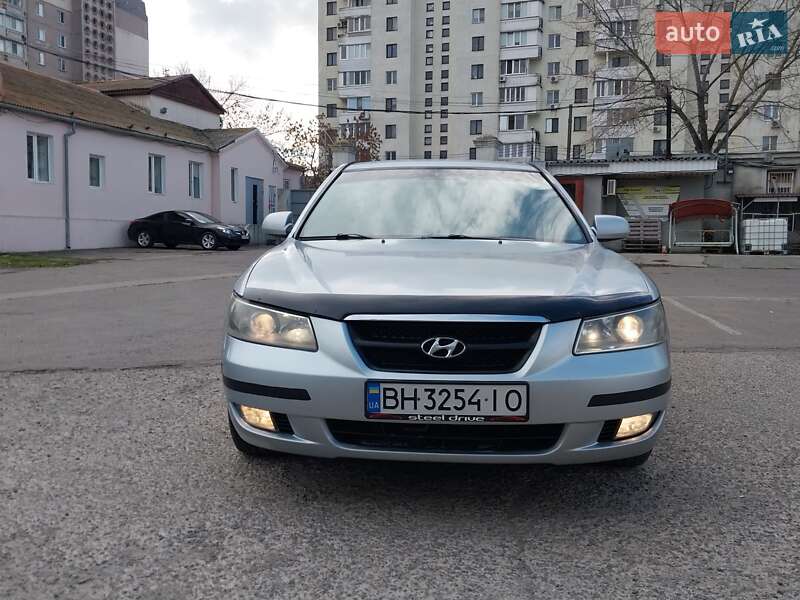 Седан Hyundai Sonata 2006 в Миколаєві