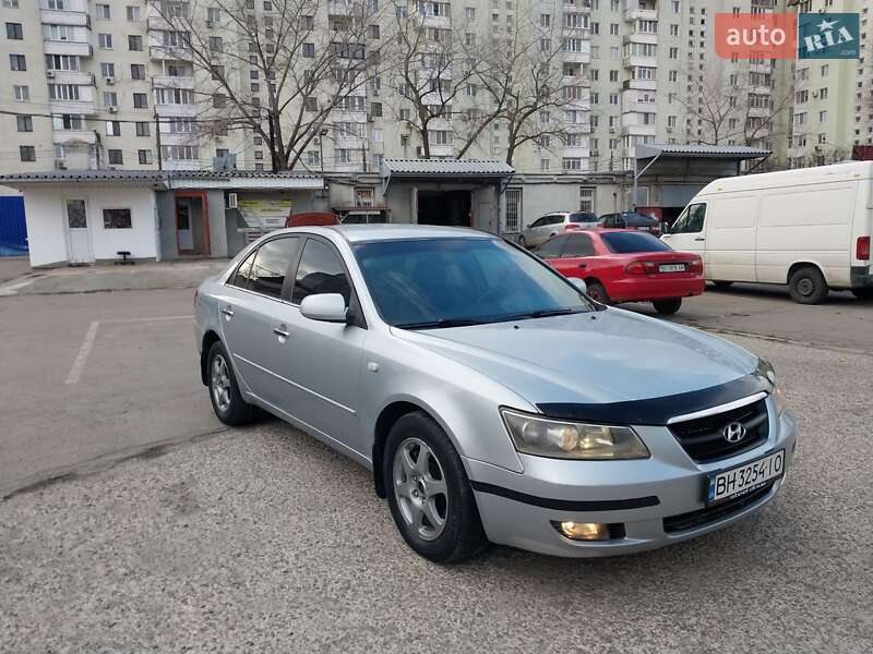 Седан Hyundai Sonata 2006 в Миколаєві