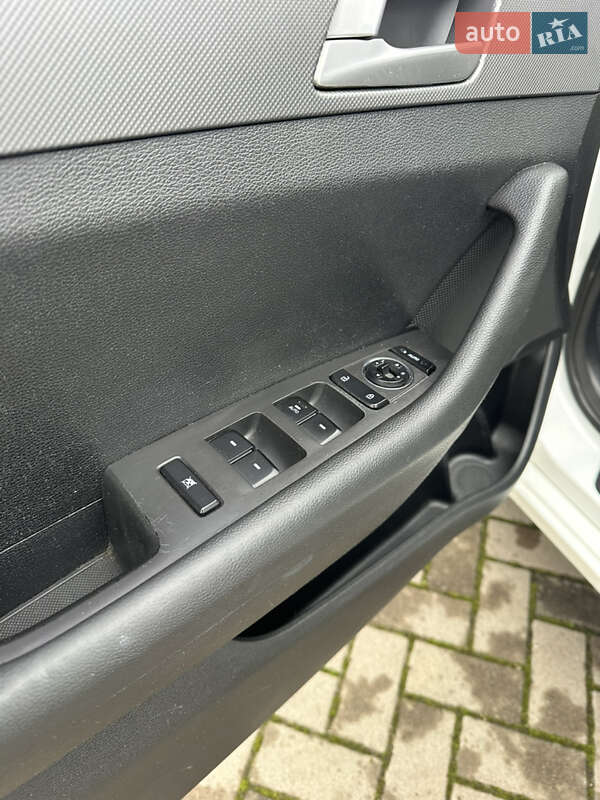 Седан Hyundai Sonata 2014 в Бахмаче